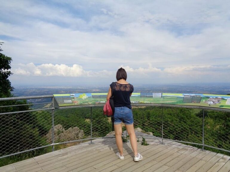 Que Faire Dans Les Monts En Ao T Panorama Poustouflant Depuis Le