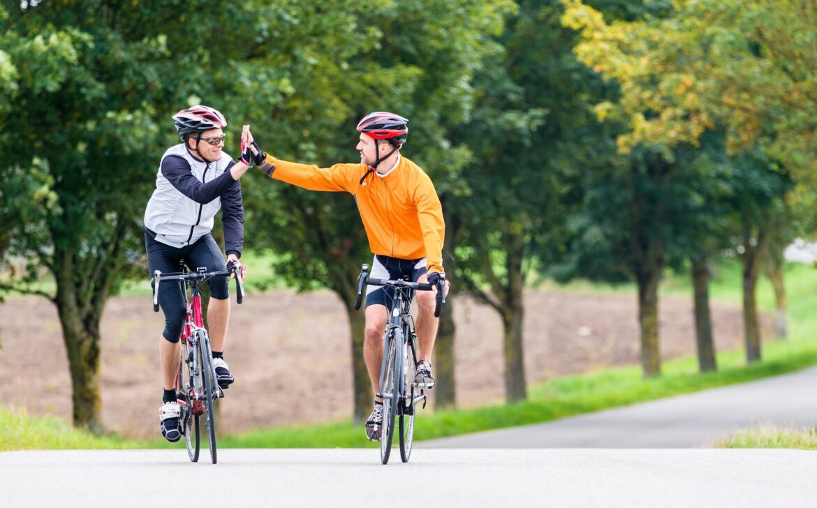 Des biclous et des potes