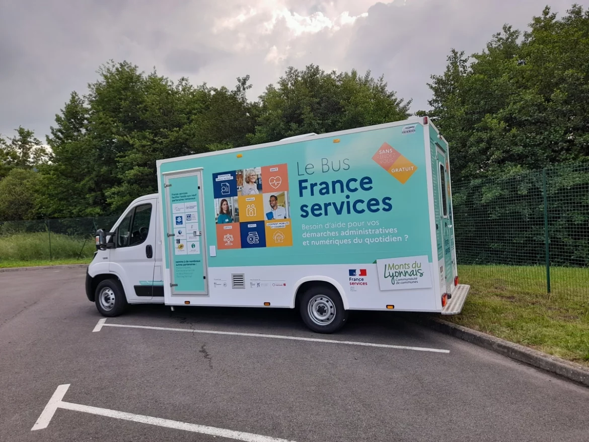 Le Bus France Services : une nouvelle offre d'accompagnement pour vos démarches administratives dans les Monts du Lyonnais
