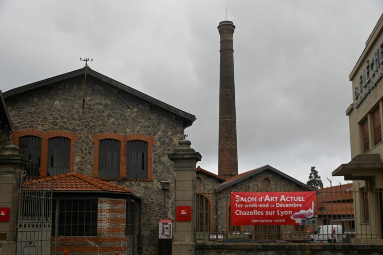 Le Salon d'Art Actuel fête ses dix ans à Chazelles sur Lyon 4 DSC0448