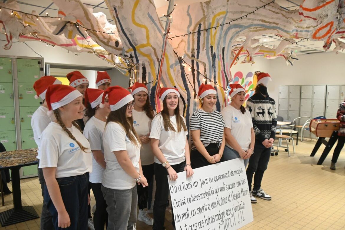 VIDEO - Le Marché de Noël du lycée Jean Monnet à St Symphorien sur Coise