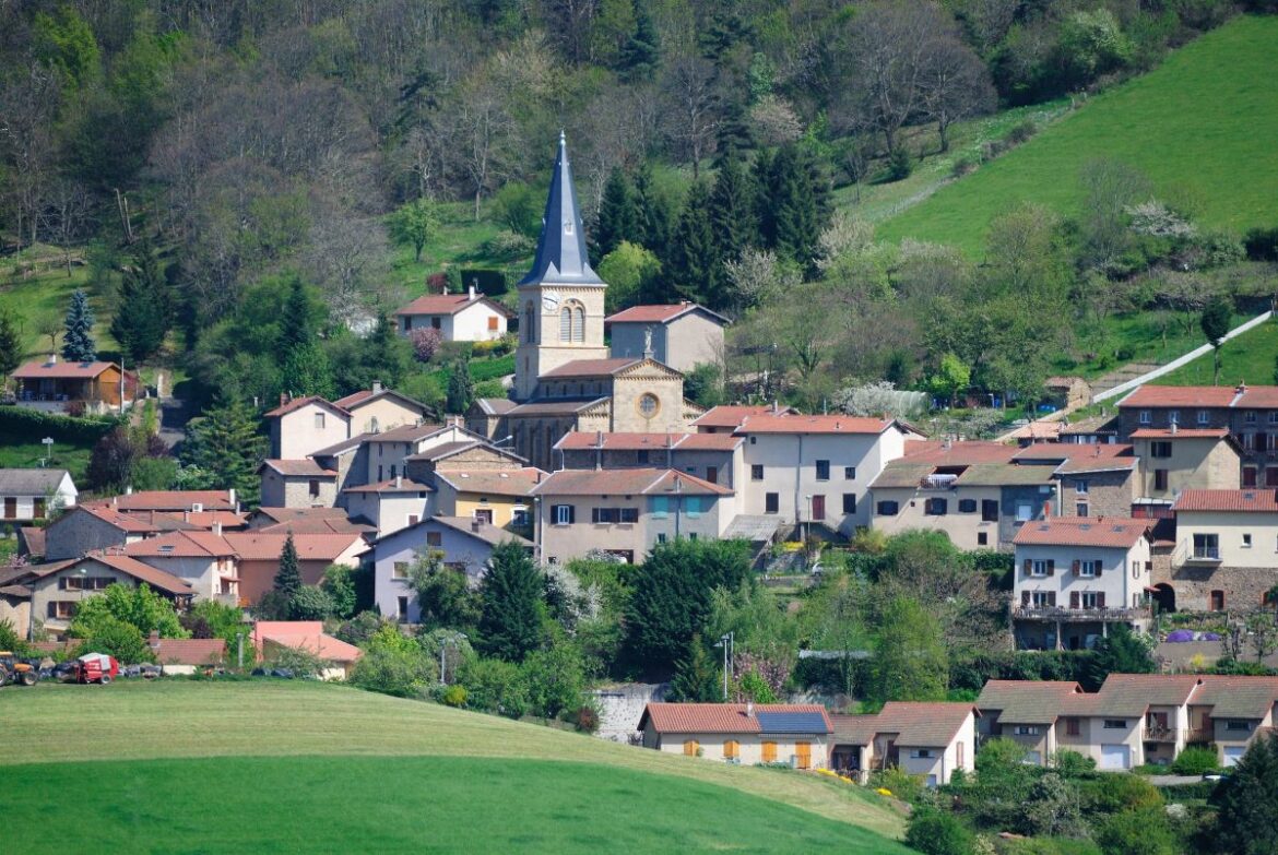 Montromant devient un "village d'accueil" en partenariat avec la FFVE - ©Gilles Péris