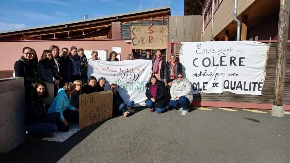 Saint-Martin-en-Haut : grève au collège Le Petit Pont contre les groupes de niveaux