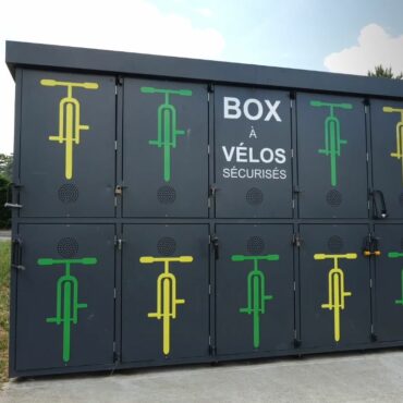 Box à vélos gratuits : l'intermodalité se développe dans les Monts du Lyonnais