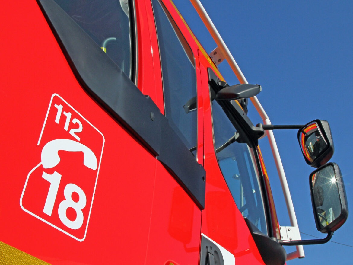 Une ferme désaffectée part en fumée à Sain-Bel, une enquête ouverte