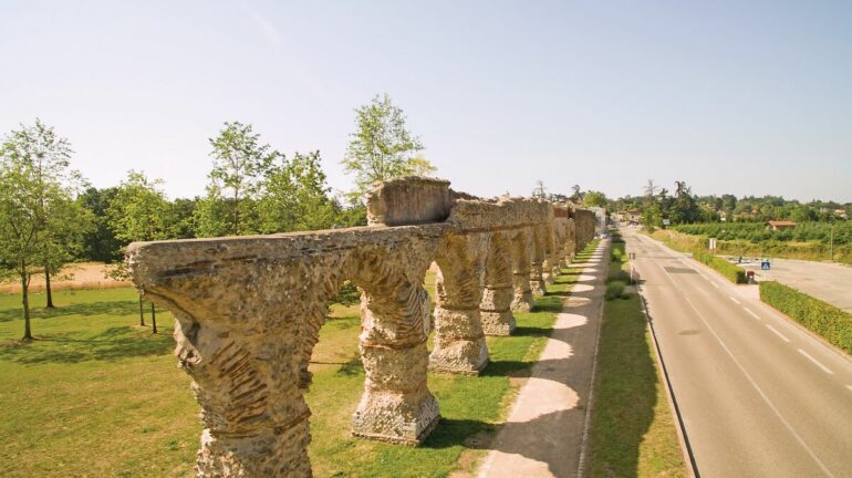Aqueduc romain du Gier à Chaponost - © Fondation du Patrimoine
