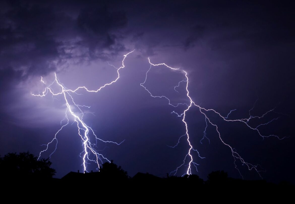 Violent orage à Larajasse : coupures d'électricité et d'eau pendant près de 18 heures