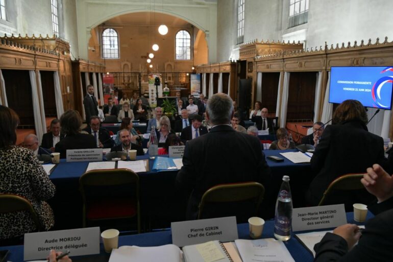 Une aide bienvenue pour le contournement nord de Saint-Laurent-de-Chamousset 1 Séance publique du conseil départemental du Rhône - © Fabrice SCHIFF