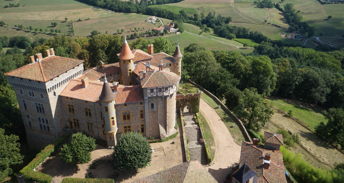 Le château de Chamousset prend vie grâce à l’initiative d’une équipe de bénévoles
