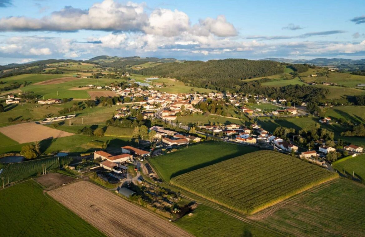 Situation bloquée pour la rentrée 2024 : la colère de parents d'élèves de Grézieu-le-Marché 8 Situation bloquée pour la rentrée 2024 : la colère de parents d'élèves de Grézieu-le-Marché