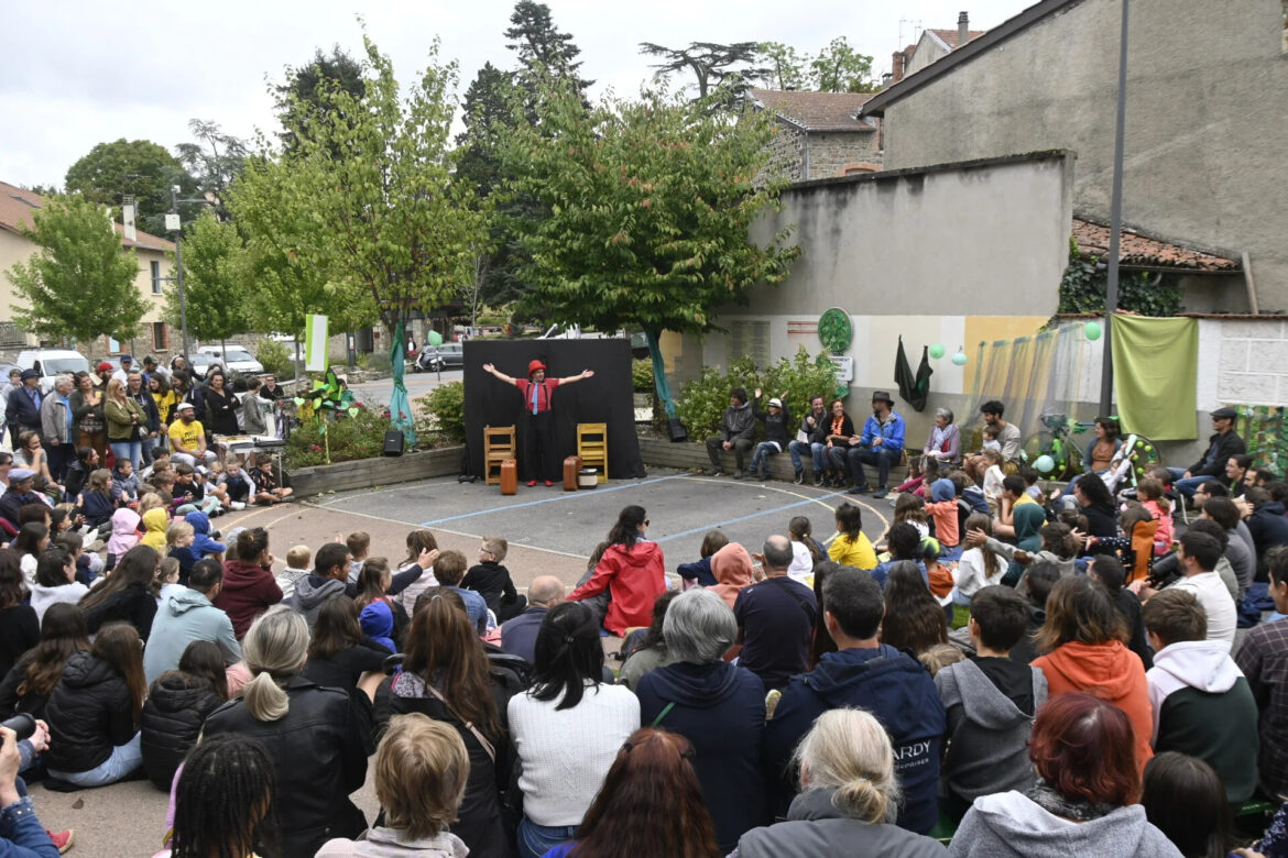 Avec M'art in the street, Saint-Symphorien-sur-Coise prêt à vivre au rythme des arts de rue 4 Avec Mar't in the street, Saint-Symphorien-sur-Coise prêt à vivre au rythme des arts de rue