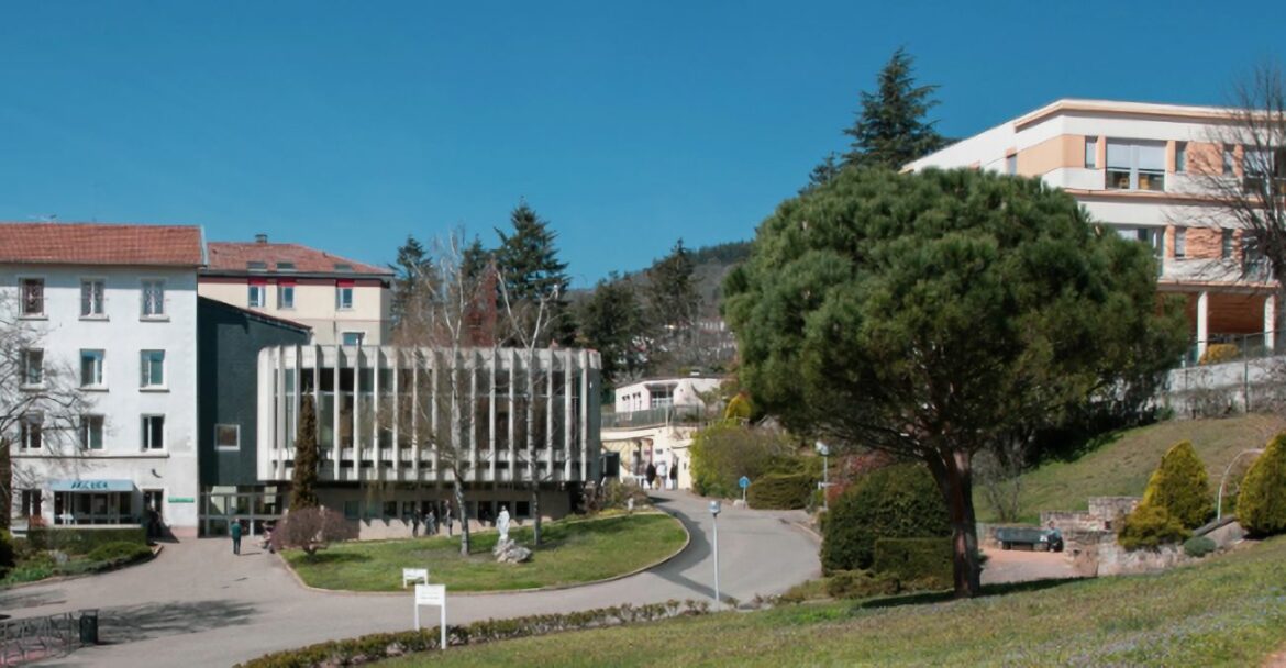 Grève à la clinique de l'Ouest Lyonnais : les salariés tirent la sonnette d'alarme