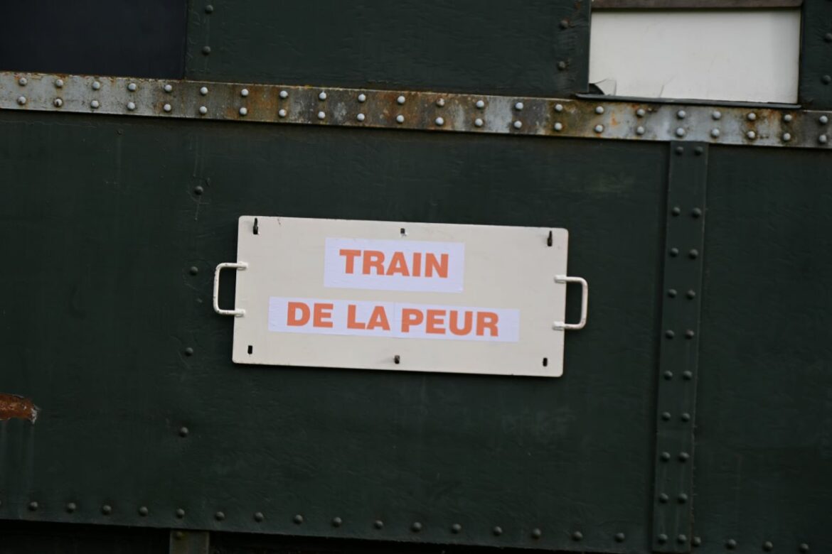 Halloween dans les Monts du Lyonnais : dernière chance pour le Train de la Peur ce mardi 2 le mythique Train Touristique des Monts du Lyonnais transformé en Train de la Peur pour l'occasion