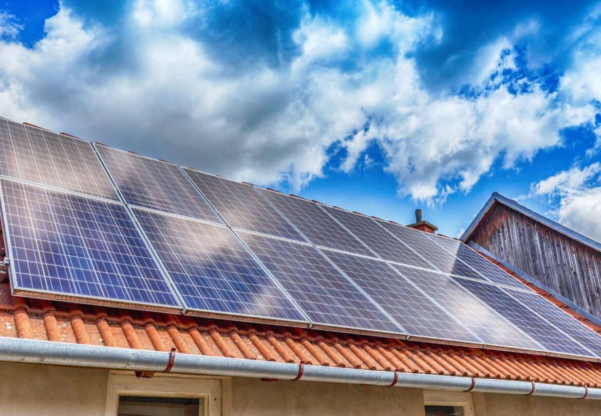 Saint-Laurent d'Agny innove avec des panneaux solaires en autoconsommation collective