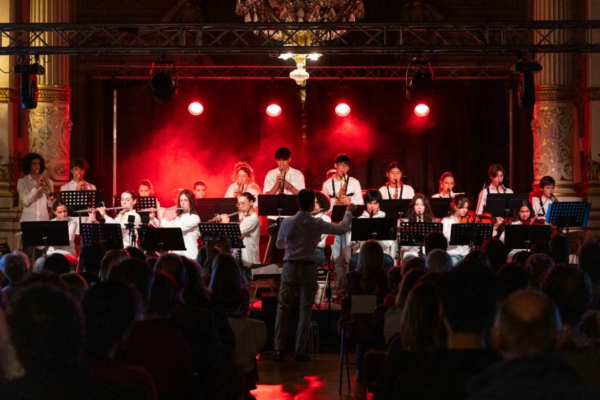 Les écoles de musique des Monts du Lyonnais à l'honneur lors de la soirée des talents musicaux du Rhône