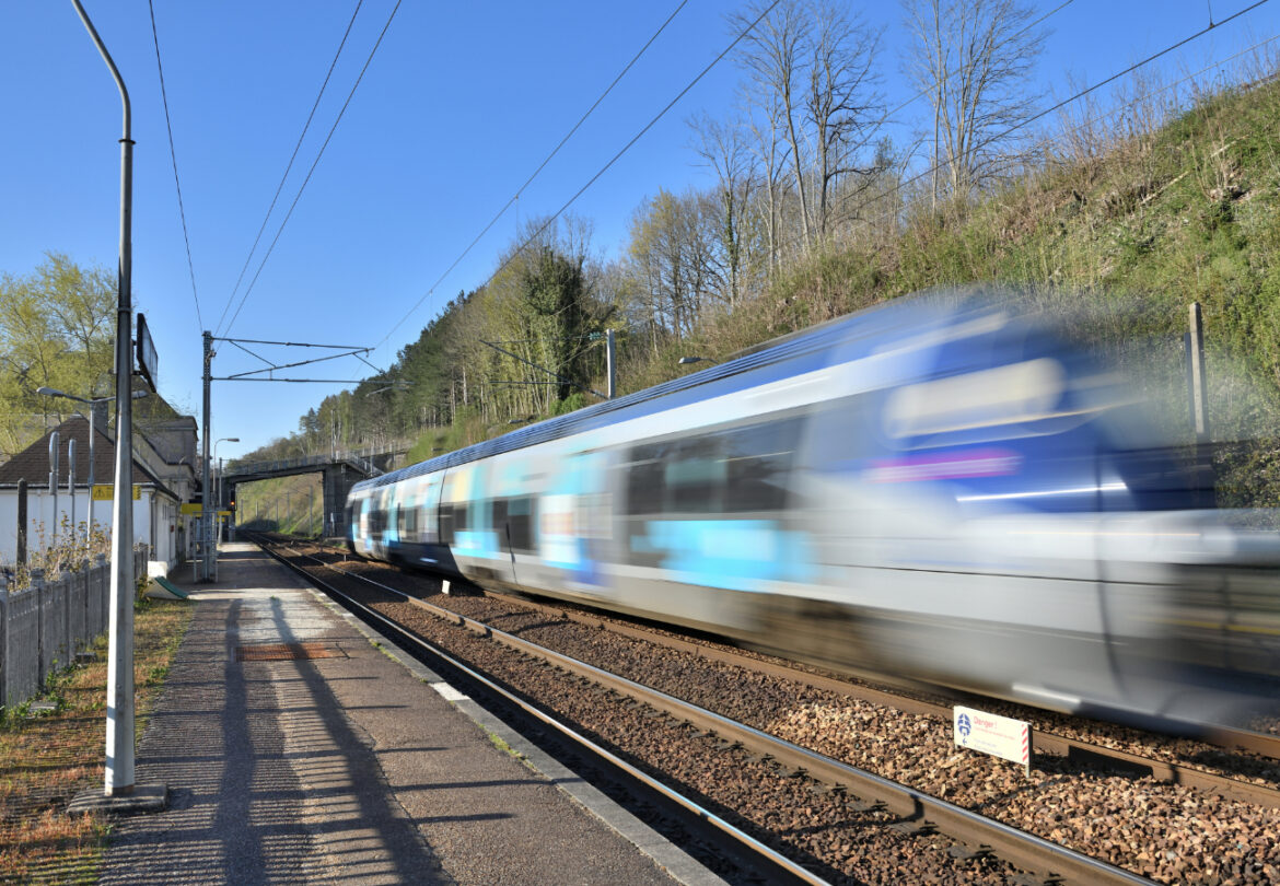 Alerte orange aux vents violents : le trafic ferroviaire perturbé dans la région