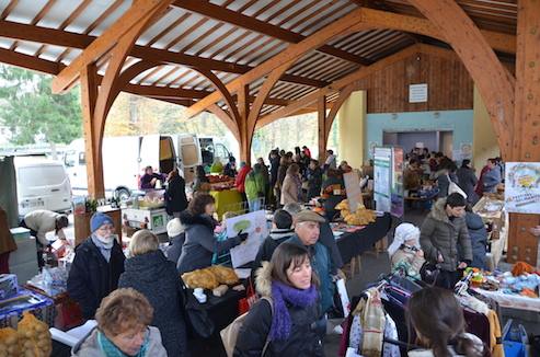 6 marchés incontournables à faire dans les Monts du Lyonnais 2 Marche Bio Novembre