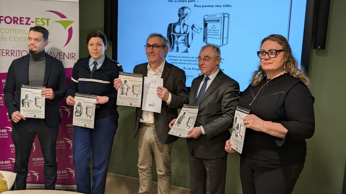 Violences familiales : un nouveau dispositif de signalement postal lancé dans le Forez 1 473815226 912442664342345 8215758349129521777 n