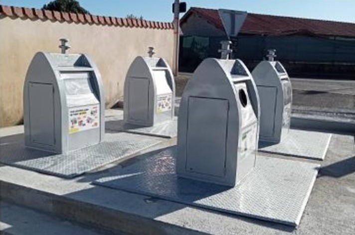 De nouveaux conteneurs enterrés ont été mis en place dans le centre de Bessenay