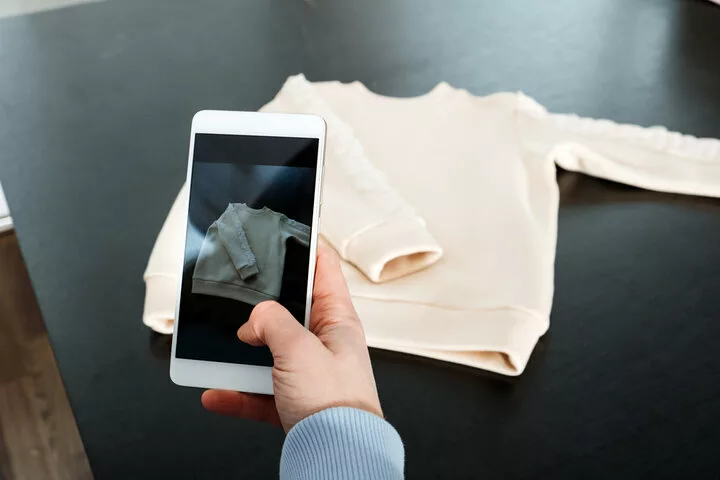 Les vêtements, chaussures et accessoires de mode constituent la catégorie la plus échangée - © Adobe stock