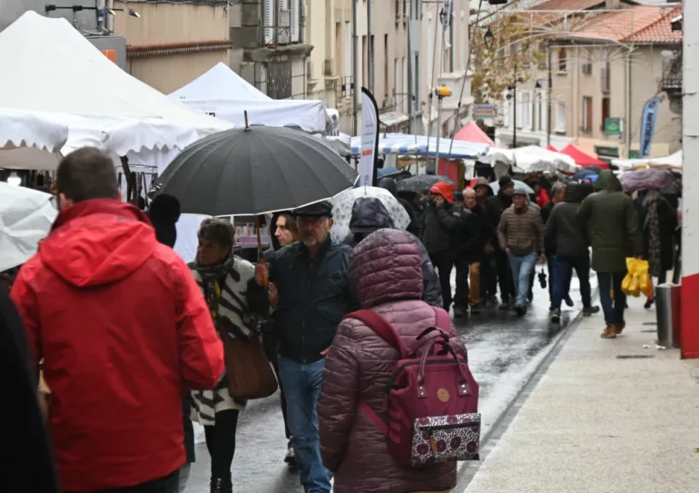 La foire de la Sainte-Catherine 2025 réussit à garder son esprit malgré une édition perturbée