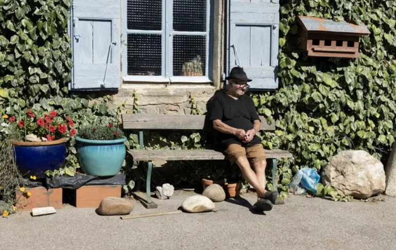 Un film documentaire prend forme dans les Monts du Lyonnais autour d’un personnage hors du commun