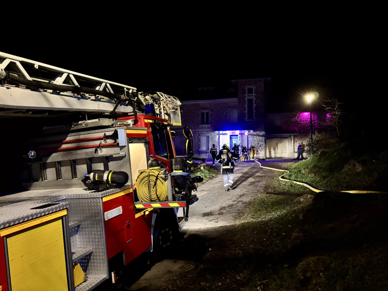 Que s'est-il passé à la discothèque Le Mad', à Saint-Martin-en-Haut, au milieu de la nuit ?