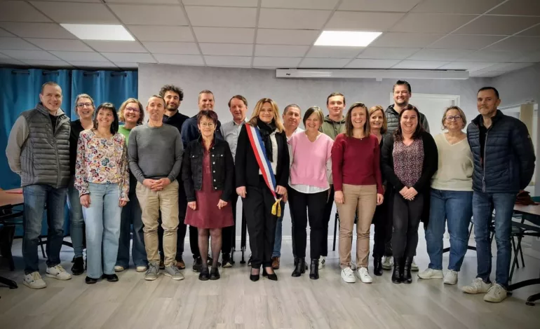 Claude Goy est élue nouvelle maire de Larajasse lors du conseil municipal d'installation