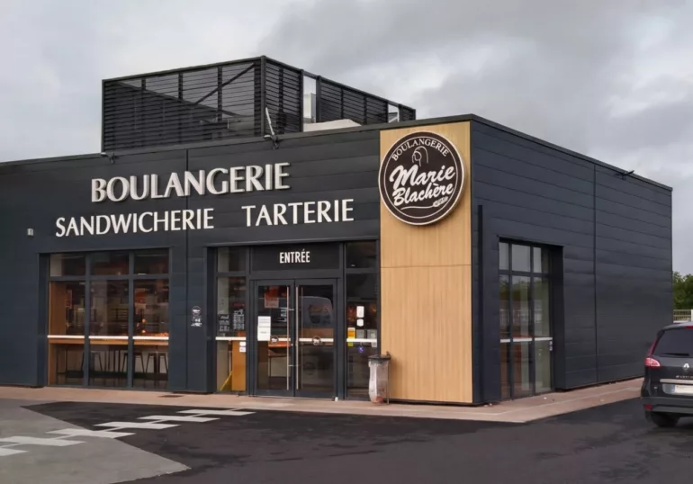 Le conseil municipal de L'Arbresle valide une stratégie contre l'installation de Grand Frais et Marie Blachère