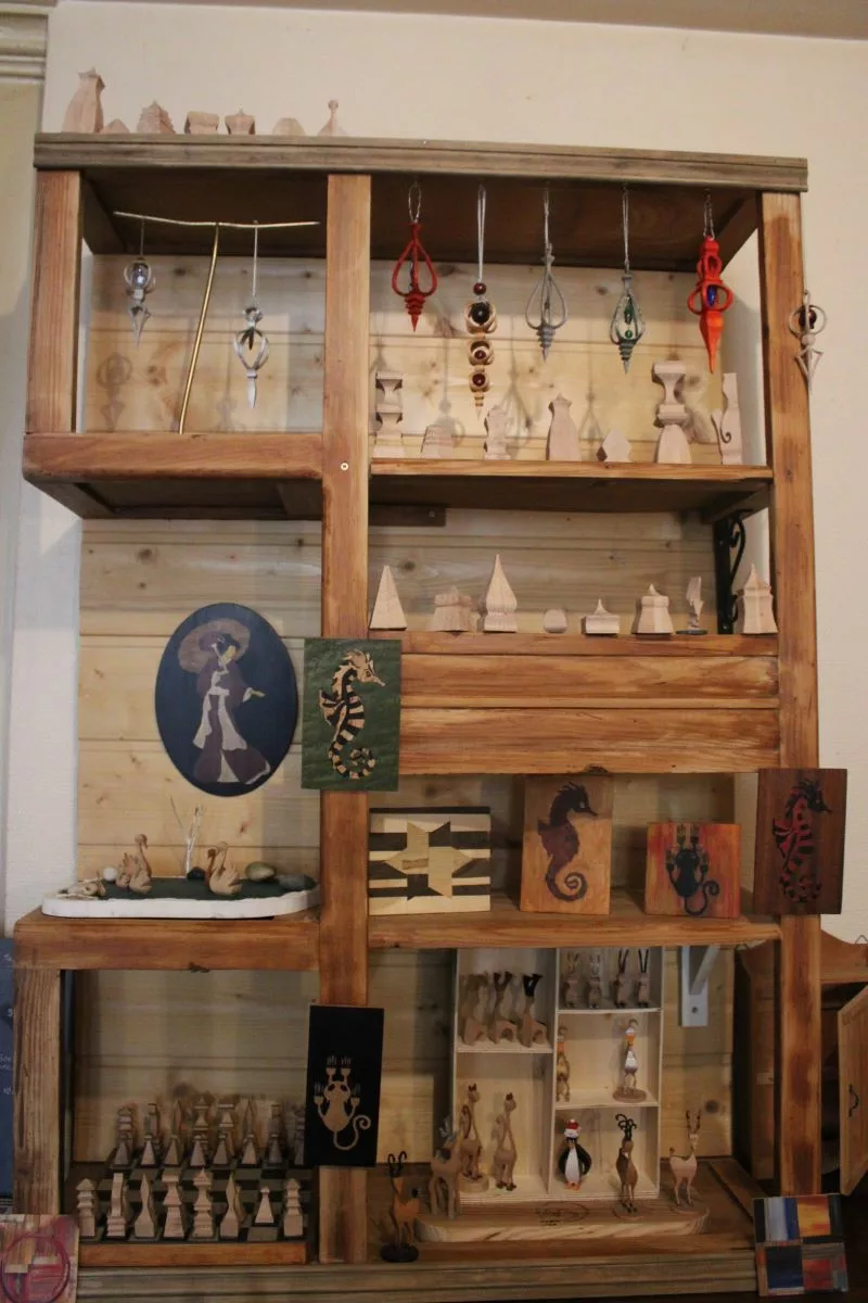 Immersion dans l’atelier d’une artisane passionnée à Mornant 3 chantournage 03