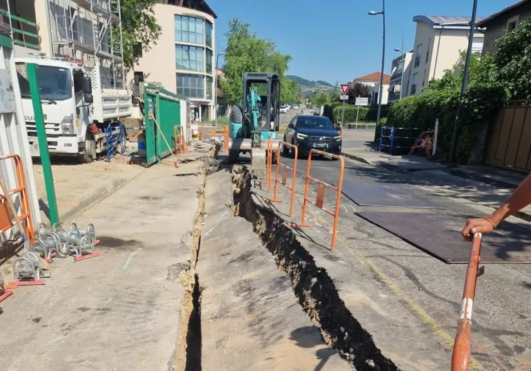 Un affaissement de chaussée force la fermeture de l'avenue de Verdun à Mornant