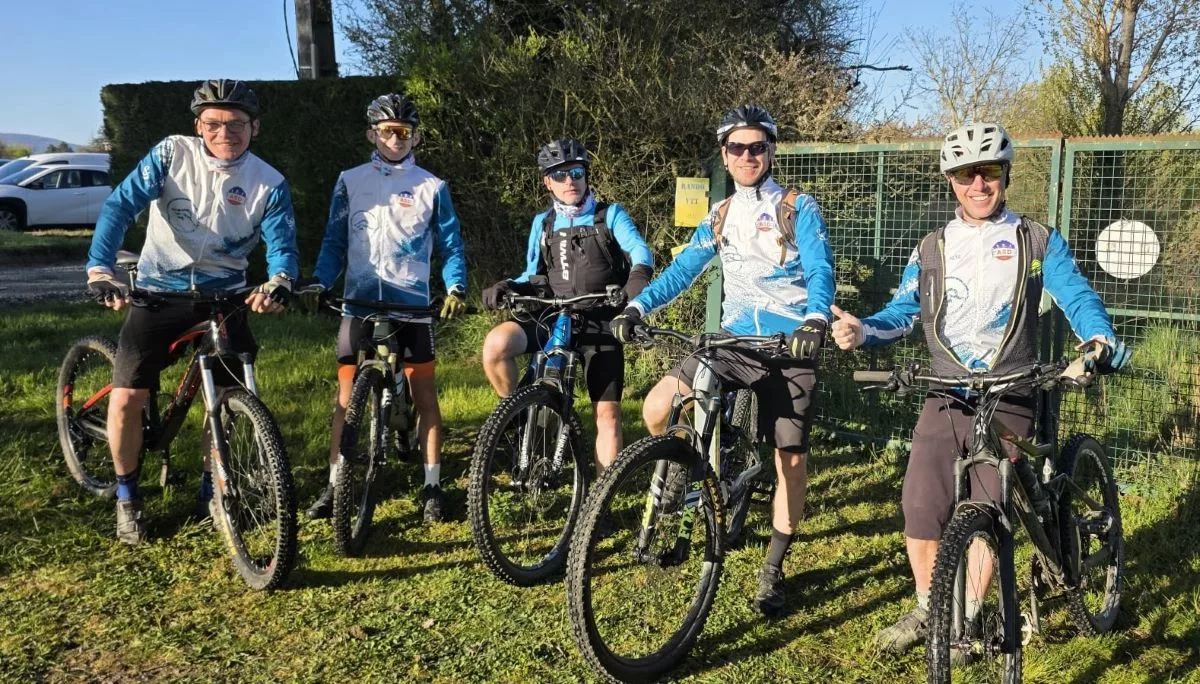 L'Association Sportive de Duerne a réuni les amateurs de VTT pour sa sortie dominicale 1 L'Association Sportive de Duerne a réuni les amateurs de VTT pour sa sortie dominicale