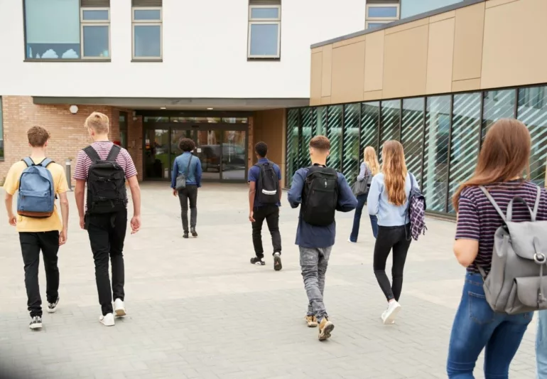 Onze collèges dans les Monts du Lyonnais décrochent la meilleure note au classement national de L'Étudiant