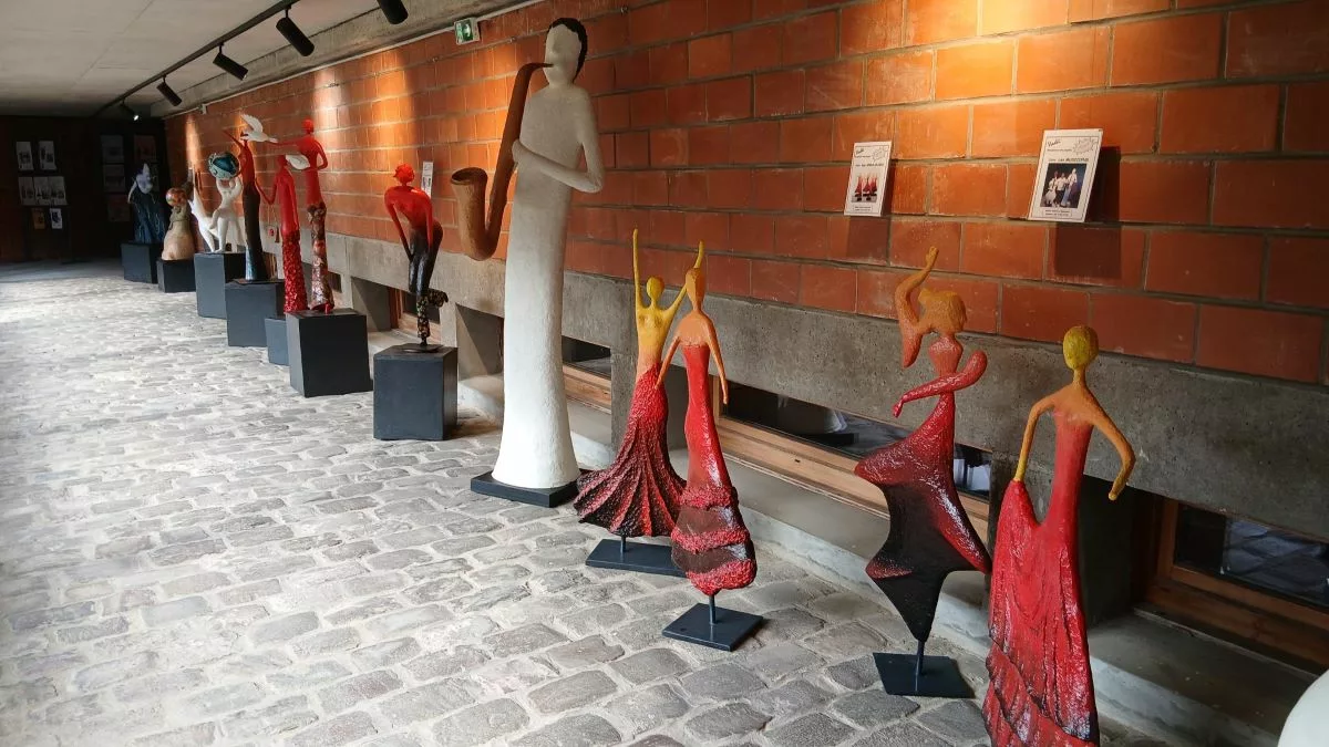 Exposition temporaire de Vadéï sculpteur de papier - DR