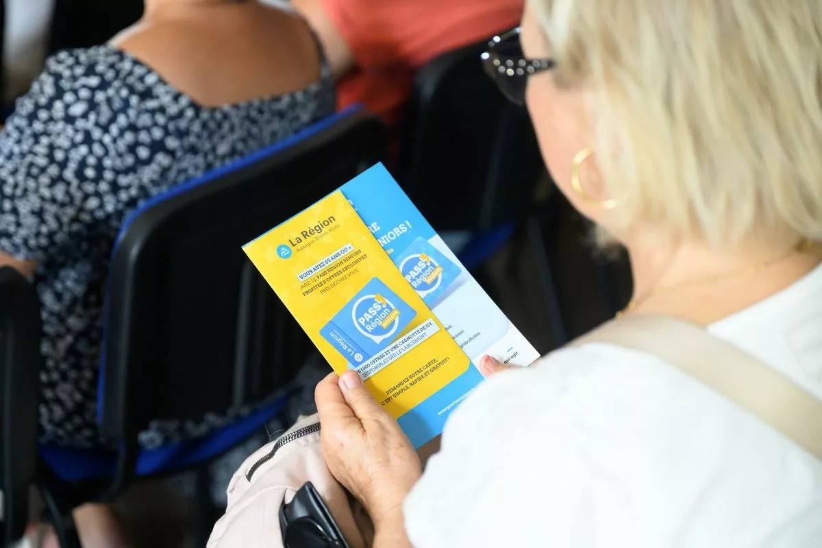 La Région Auvergne-Rhône-Alpes dévoile une nouvelle aide financière pour les seniors 2 pass region senior 03