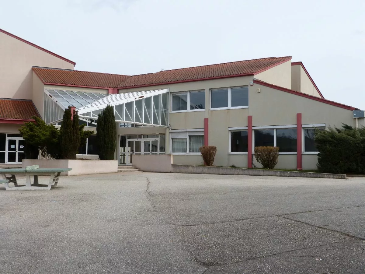 Onze collèges dans les Monts du Lyonnais décrochent la meilleure note au classement national de L'Étudiant 1 Le collège de Sainte-Foy-l'Argentière fait partie des meilleurs établissements de France - © Mairie de Sainte-Foy-l'Argentière