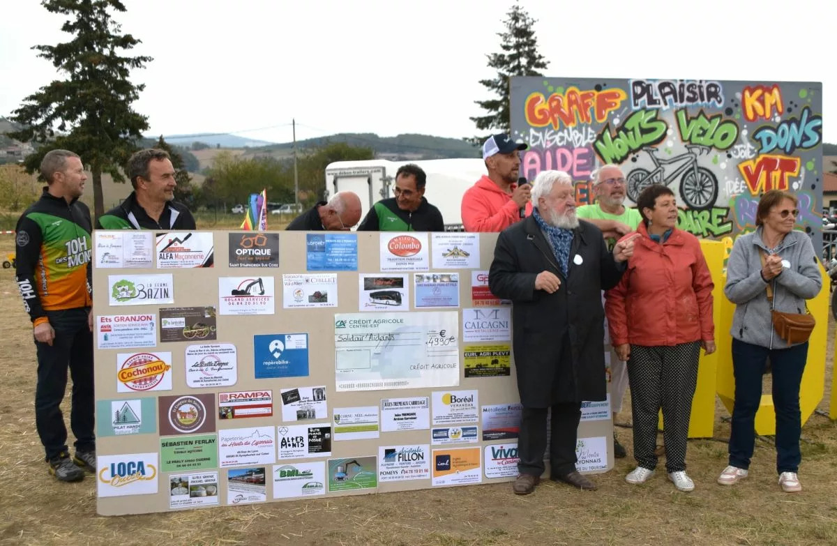 Record de générosité pour la huitième édition des 10H des Monts à La Chapelle-sur-Coise 2 Cette édition a permis de réunir plus de 10 000 € - © Jean-Paul Kuby