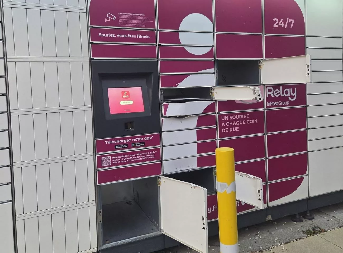 Des consignes de colis Mondial Relay et Vinted Go vandalisées et dévalisées dans les Monts du Lyonnais